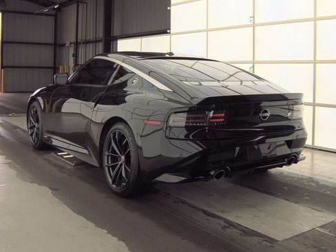 Used 2025 Nissan Z Performance w/ Floor Mat Package RWD image 3
