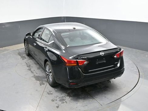 Used 2024 Nissan Altima 2.5 SV AWD/4WD image 40
