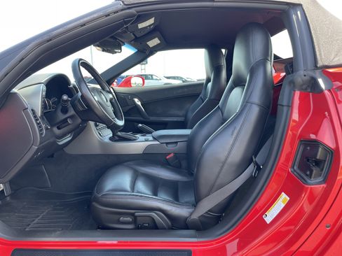 Used 2007 Chevrolet Corvette Convertible w/ Preferred Equipment Group RWD image 16