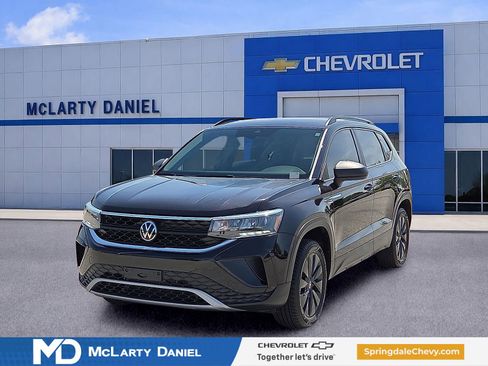 Used 2023 Volkswagen Taos S w/ IQ Drive S Package FWD image 2