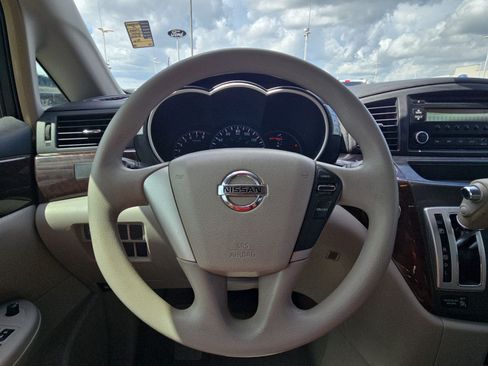 Used 2015 Nissan Quest S FWD image 12