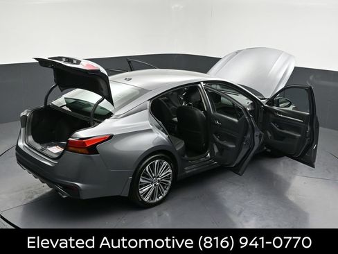 Certified 2025 Nissan Altima 2.5 SL FWD image 35