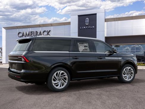 New 2027 Lincoln Navigator L Reserve AWD/4WD image 31