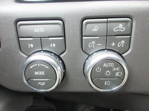 New 2026 GMC Sierra 1500 SLT w/ SLT Premium Plus Package image 18