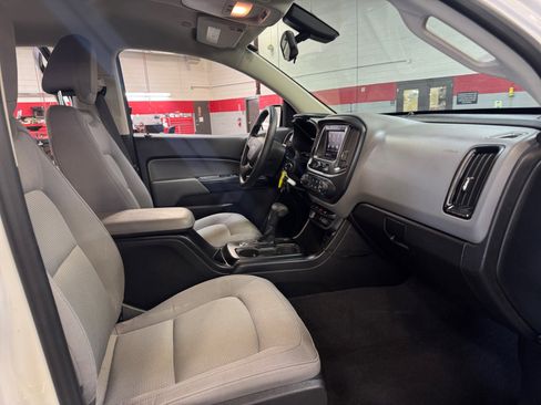 Used 2020 Chevrolet Colorado W/T w/ WT Convenience Package image 19