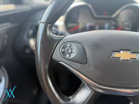 Used 2019 Chevrolet Impala Premier FWD image 24