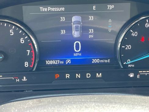 Used 2020 Ford Explorer XLT w/ Equipment Group 202A AWD/4WD image 14
