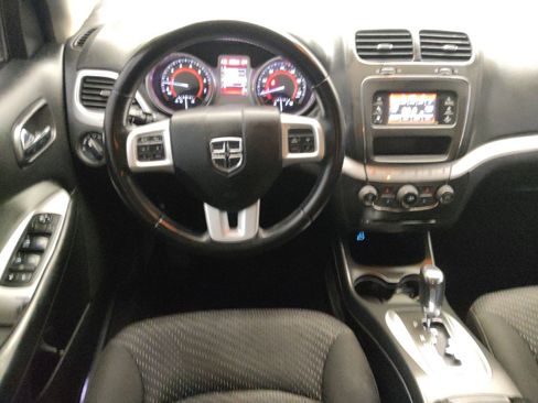 Used 2018 Dodge Journey SE w/ Popular Equipment Group FWD image 22