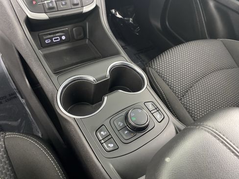 Used 2022 GMC Terrain SLE w/ Driver Convenience Package AWD/4WD image 31