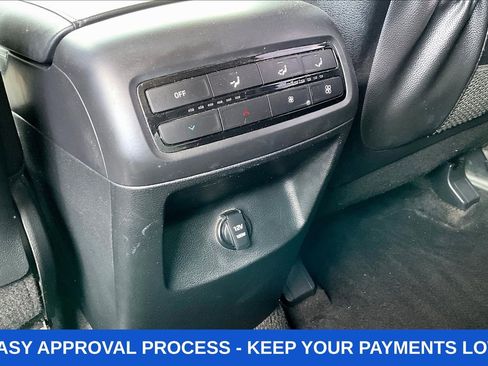 Used 2021 Hyundai Palisade SE FWD image 12