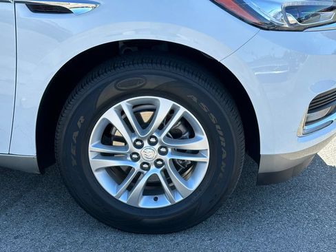 Used 2021 Buick Enclave Essence w/ LPO, Cargo Package FWD image 13