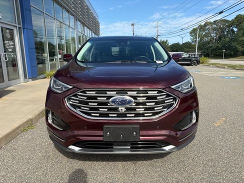 Used 2019 Ford Edge Titanium w/ Equipment Group 301A AWD/4WD image 14