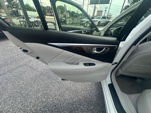 Used 2018 INFINITI Q50 Luxe AWD/4WD image 15
