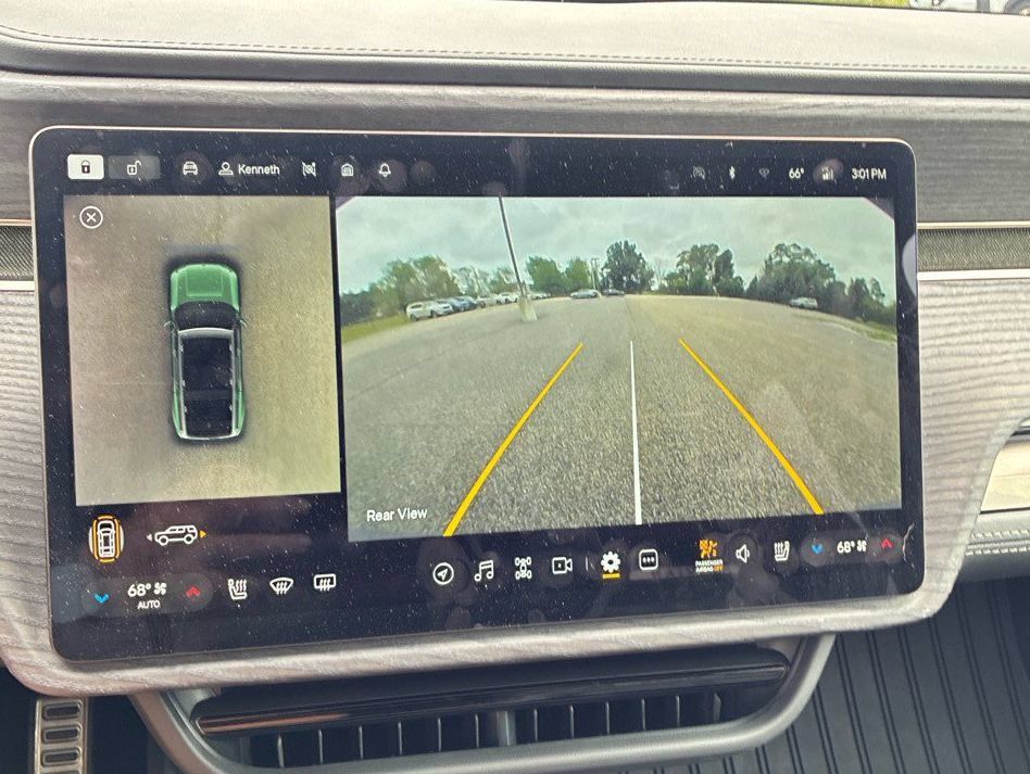 Used 2024 Rivian R1S Adventure Dual AWD/4WD image 7