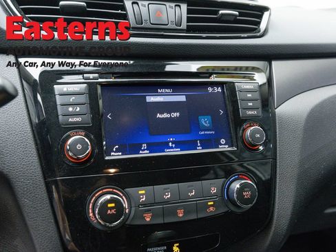 Used 2020 Nissan Rogue Sport S AWD/4WD image 18