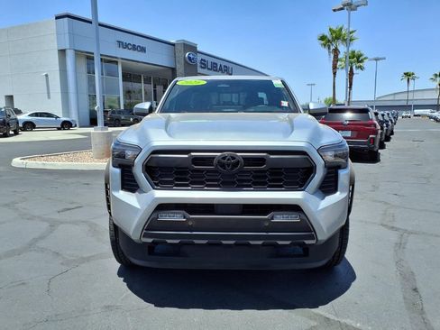Used 2026 Toyota Tacoma TRD Off-Road w/ TRD Off Road Upgrade Package AWD/4WD image 8