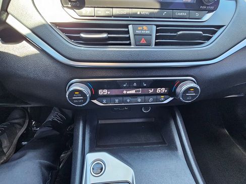 Used 2019 Nissan Altima 2.5 SV image 19