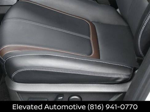 Certified 2025 Nissan Armada SL w/ Captain's Chari Seat Package AWD/4WD image 16