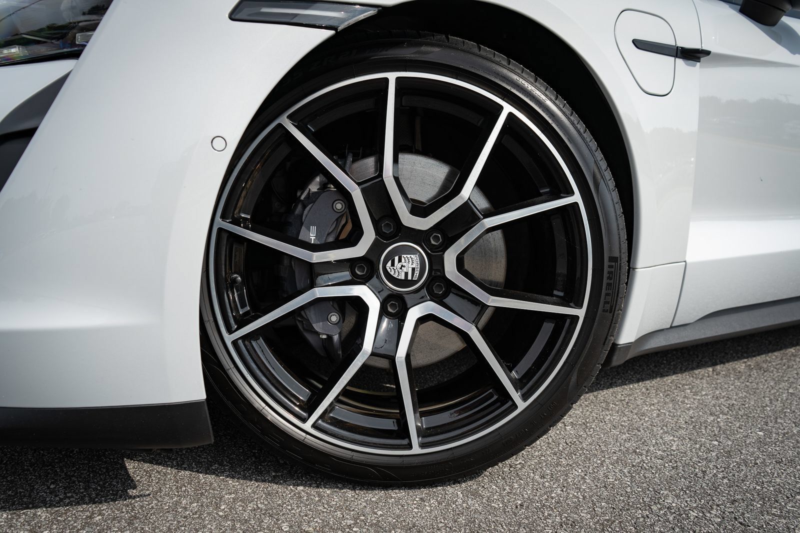 Used 2023 Porsche Taycan RWD image 7