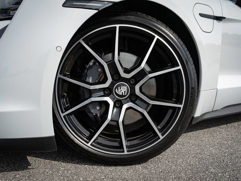 Used 2023 Porsche Taycan RWD image 7