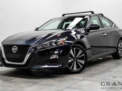 Used 2022 Nissan Altima 2.5 SV