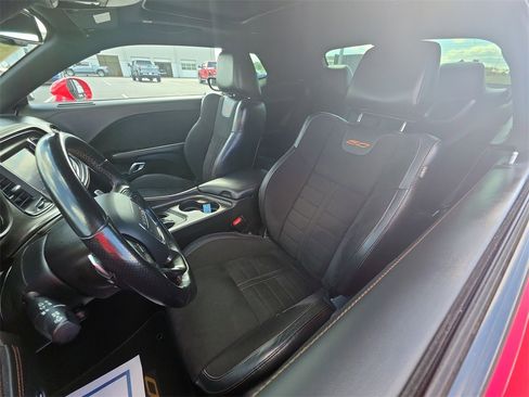 Used 2020 Dodge Challenger GT image 11