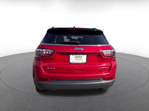 Used 2025 Jeep Compass Limited AWD/4WD image 12