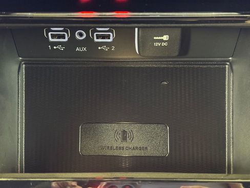 Used 2025 Jeep Grand Cherokee Limited 4xe w/ Luxury Tech Group II image 40