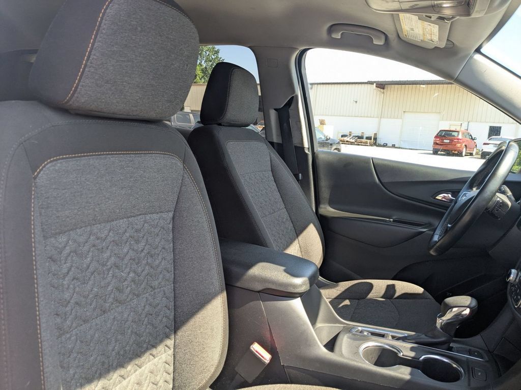 Used 2024 Chevrolet Equinox LT AWD/4WD image 36