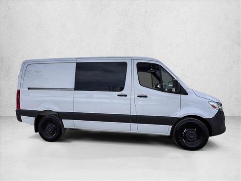 Used 2026 Mercedes-Benz Sprinter 2500 image 4
