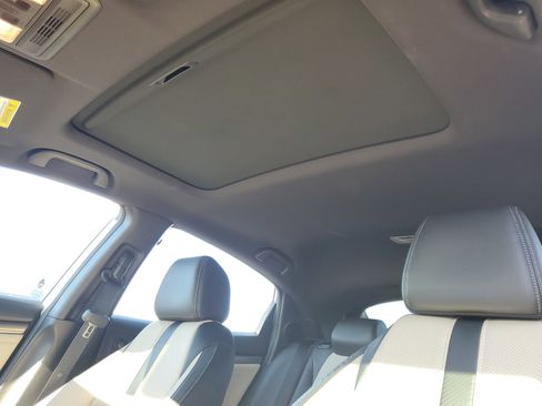 Used 2019 Honda Civic Sport Touring image 23