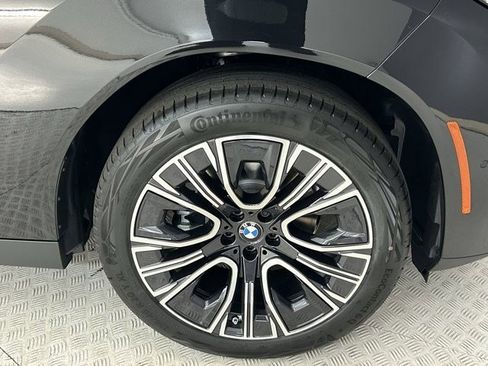 Used 2025 BMW X3 xDrive30i w/ Premium Package image 7