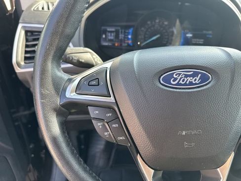 Used 2023 Ford Edge SEL AWD/4WD image 17