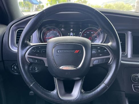 Used 2019 Dodge Charger SXT w/ Leather Interior Group RWD image 26