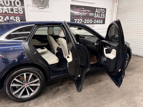 Used 2019 Jaguar F-PACE Prestige image 35