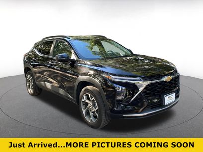 Used 2025 Chevrolet Trax LT