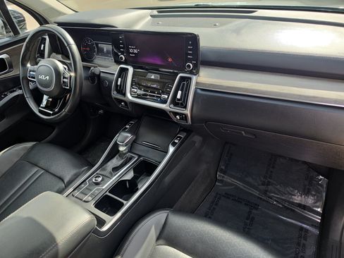 Used 2023 Kia Sorento S AWD/4WD image 11