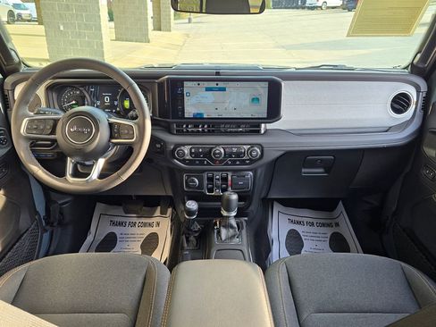 Used 2025 Jeep Wrangler Unlimited Sahara w/ Safety Group image 24