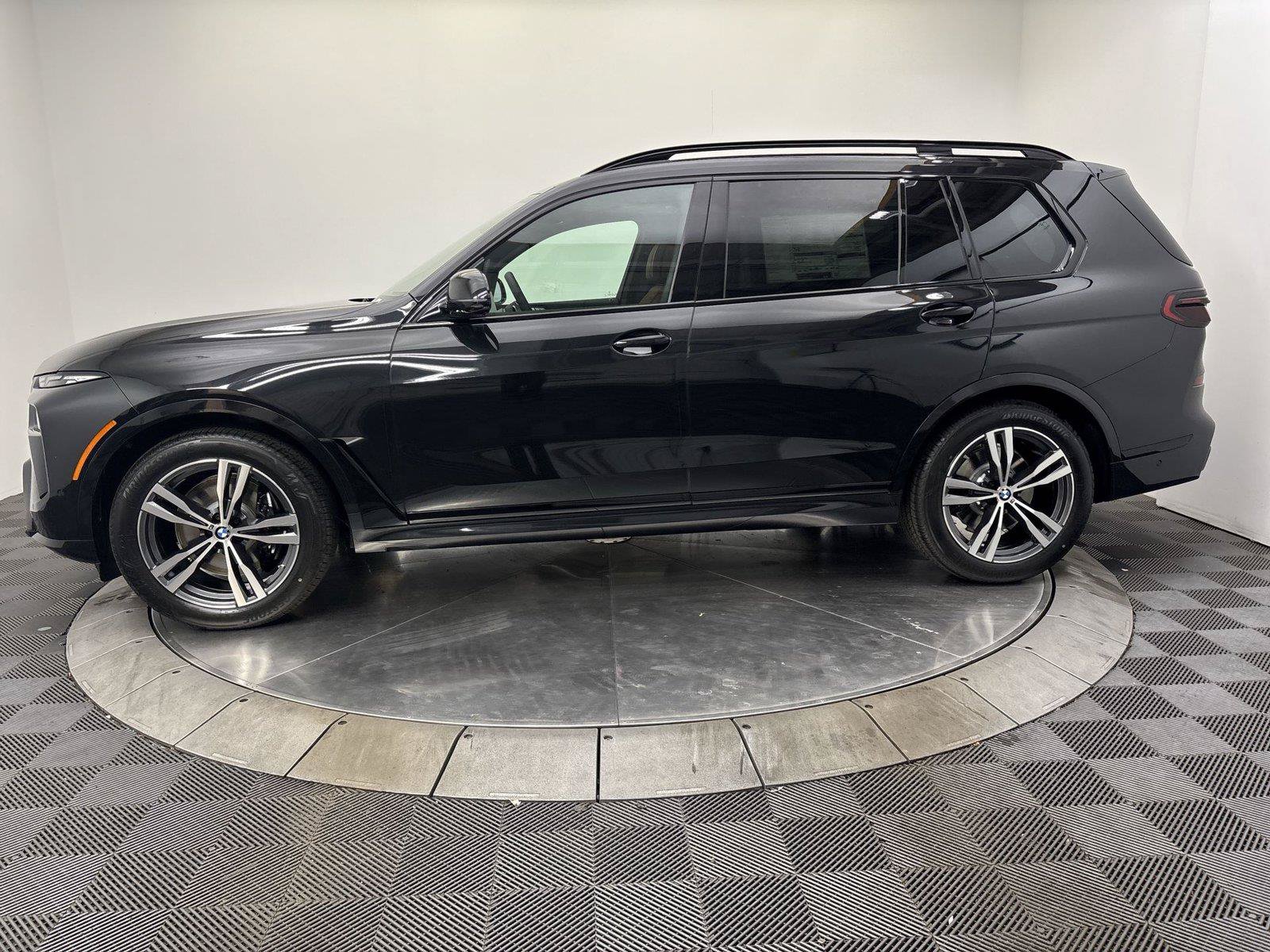 New 2027 BMW X7 xDrive40i w/ Executive Package AWD/4WD image 16