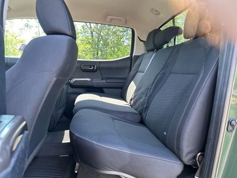 Used 2021 Toyota Tacoma SR5 w/ Trail Edition AWD/4WD image 27