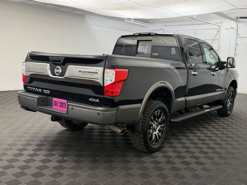 Used 2016 Nissan Titan Platinum Reserve AWD/4WD image 9