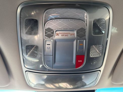 Used 2025 Genesis GV70 2.5T image 21