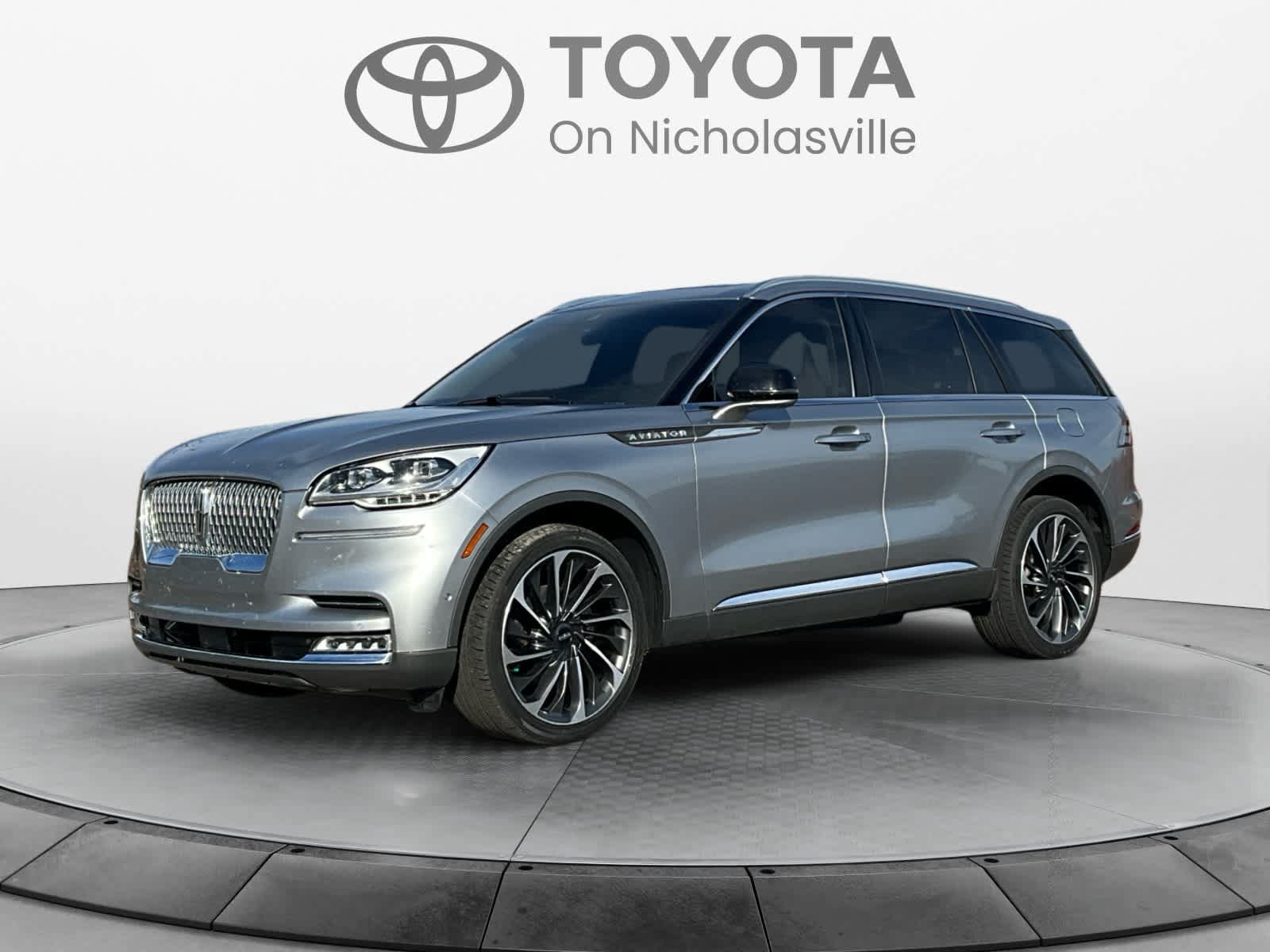 Used 2022 Lincoln Aviator Reserve w/ Equipment Group 201A AWD/4WD image 1