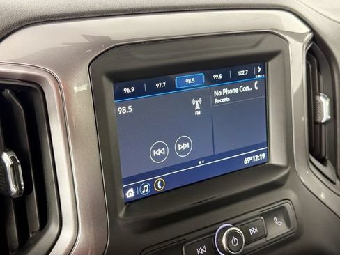 Used 2019 GMC Sierra 1500 4x4 Crew Cab w/ Convenience Package image 14