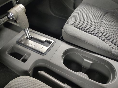 Used 2019 Nissan Frontier SV RWD image 26