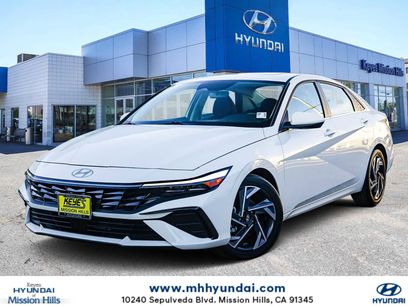 Certified 2025 Hyundai Elantra SEL w/ Cargo Package