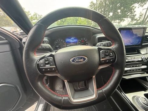 Certified 2023 Ford Explorer ST-Line w/ Class IV Trailer Tow Package AWD/4WD image 10