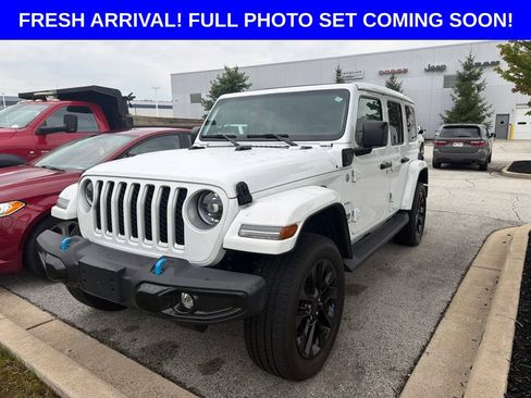 Used 2023 Jeep Wrangler Unlimited Sahara w/ Cold Weather Group AWD/4WD image 1