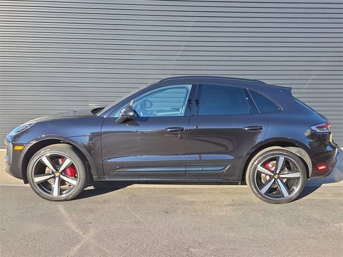 New 2026 Porsche Macan S image 2