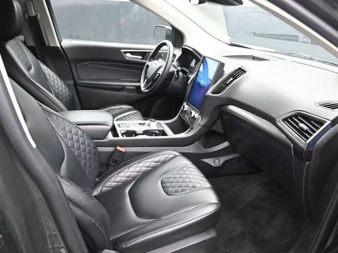 Used 2024 Ford Edge Titanium AWD/4WD image 12